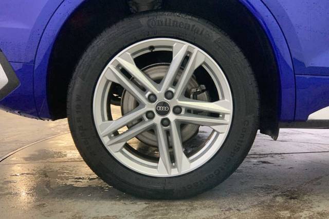 2022 Audi Q5 Sportback 2.0 S line 40 TDI quattro 204 PS S tronic