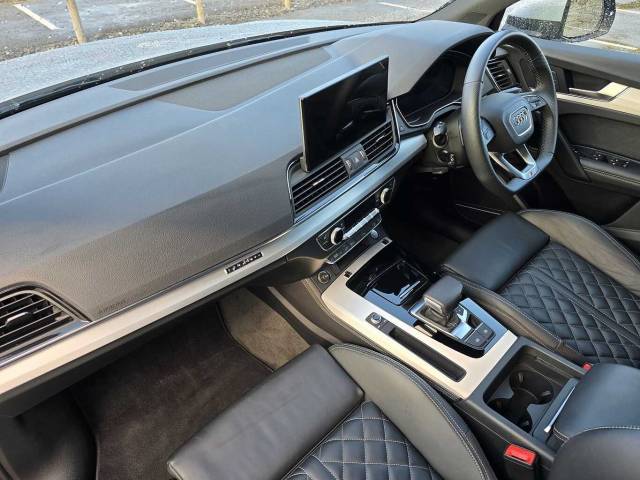 2021 Audi Q5 Sportback TFSI e 2.0 Competition 55 TFSI e quattro 367 PS S tronic