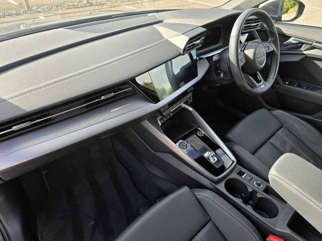 2021 Audi A3 Sportback 1.5 S line 35 TFSI  150 PS S tronic