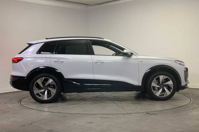 2024 Audi Q4 e-tron Q6 SUV S line e-tron performance  225,00 kW