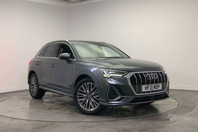 Audi Q3 2.0 S line 35 TDI  150 PS S tronic 4x4 vehicle Diesel Daytona Grey Pearlescent