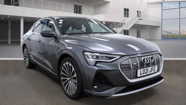 Audi e-tron Sportback Sportback S line 55 quattro 300,00 kW 4x4 vehicle Electric Daytona Grey Pearlescent