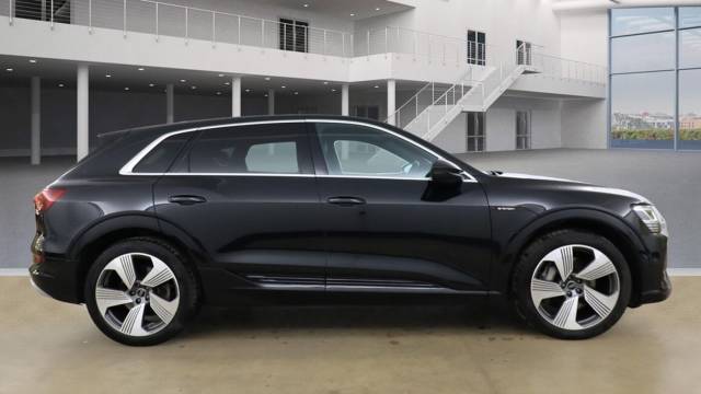 2022 Audi E-tron S line 50 quattro 230,00 kW