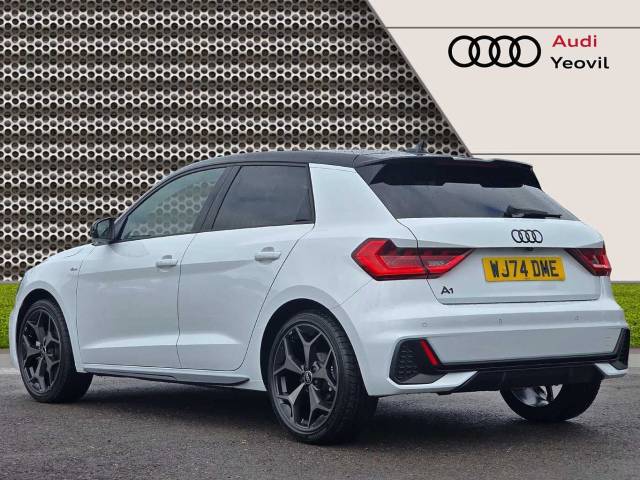 2024 Audi A1 Sportback 1.0 Black Edition 30 TFSI  116 PS 6-speed