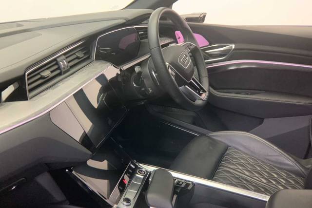 2022 Audi E-tron Vorsprung 55 quattro 300,00 kW
