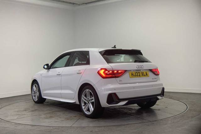 2022 Audi A1 Sportback 1.0 S line 30 TFSI  110 PS 6-speed