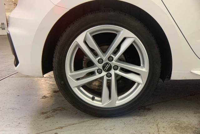 2022 Audi A1 Sportback 1.0 S line 30 TFSI  110 PS 6-speed