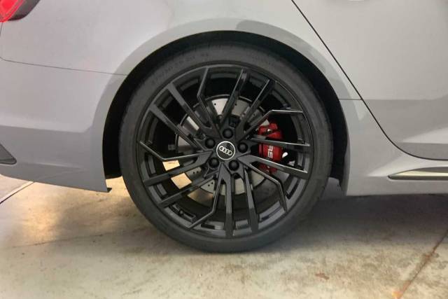2024 Audi RS 4 Avant 2.9 RS 4 Avant Carbon Black   450 PS tiptronic