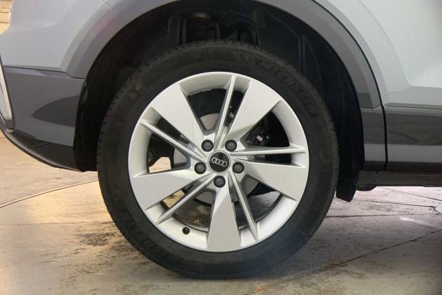 2024 Audi Q2 1.5 S line 35 TFSI  150 PS S tronic