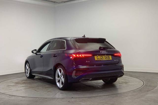 2021 Audi A3 Sportback 1.5 S line 35 TFSI  150 PS S tronic