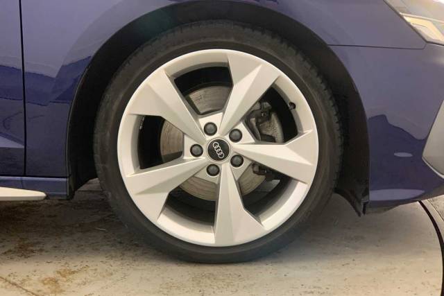 2021 Audi A3 Sportback 1.5 S line 35 TFSI  150 PS S tronic