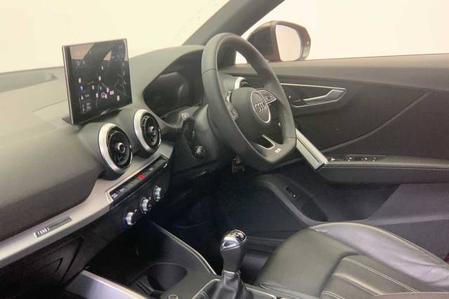 2024 Audi Q2 1.5 Black Edition 35 TFSI  150 PS 6-speed