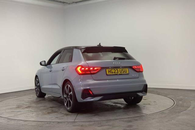 2023 Audi A1 Sportback 1.0 Black Edition 30 TFSI  110 PS 6-speed