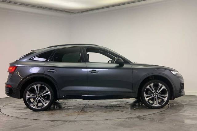 2024 Audi Q5 Sportback 2.0 Black Edition 45 TFSI quattro 265 PS S tronic