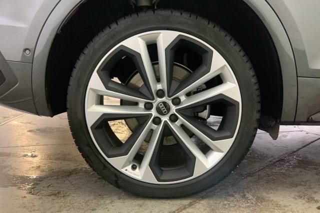 2024 Audi Q5 Sportback 2.0 Black Edition 45 TFSI quattro 265 PS S tronic