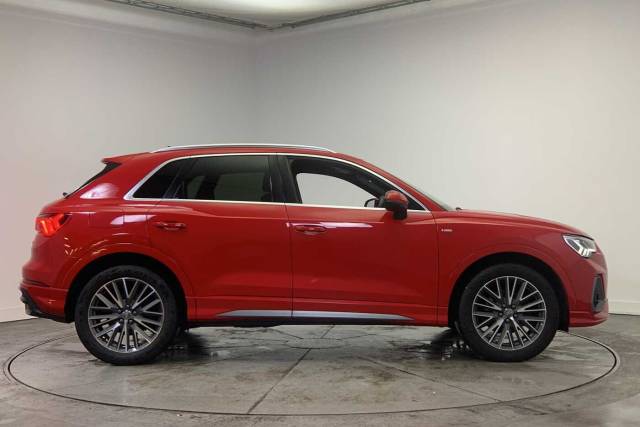 2020 Audi Q3 1.5 S line 35 TFSI  150 PS S tronic
