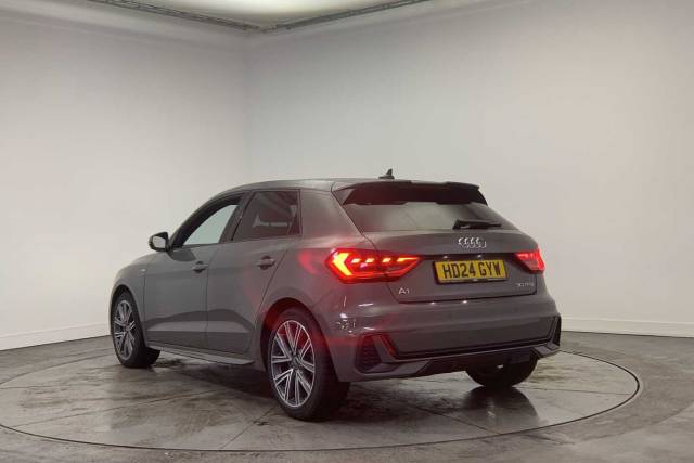 2024 Audi A1 Sportback 1.0 S line 30 TFSI  116 PS 6-speed