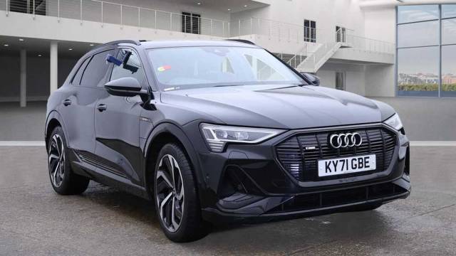 Audi E-tron Black Edition 55 quattro 300,00 kW 4x4 vehicle Electric Mythos Black Metallic