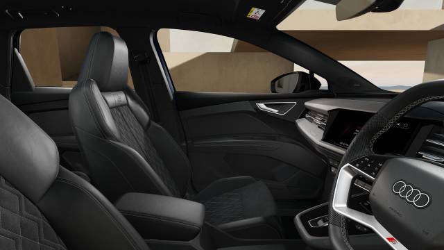 Audi Q4 e-tron AUDI Q4 Black Edition 45 e-tron quattro 210,00 kW