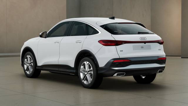 2025 Audi Q5 Sportback 2.0 AUDI Q5 Sportback Sport TFSI quattro 204 PS S tronic