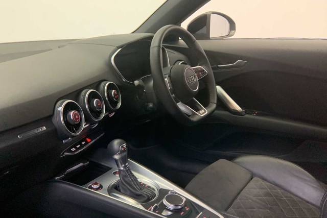 2023 Audi TT 2.0 Coup- Black Edition 40 TFSI  197 PS S tronic