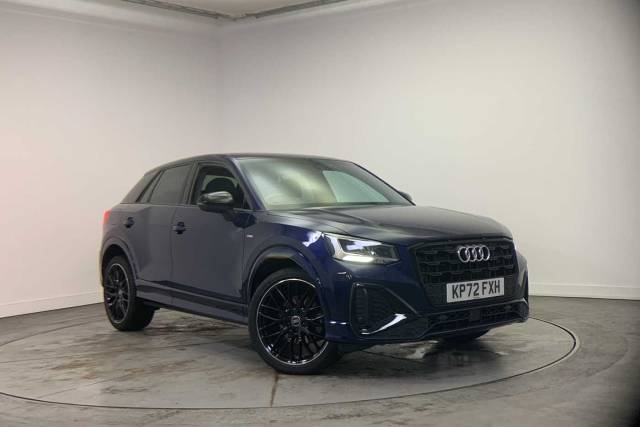 Audi Q2 1.5 Black Edition 35 TFSI  150 PS 6-speed 4x4 vehicle Petrol Navarra Blue Metallic