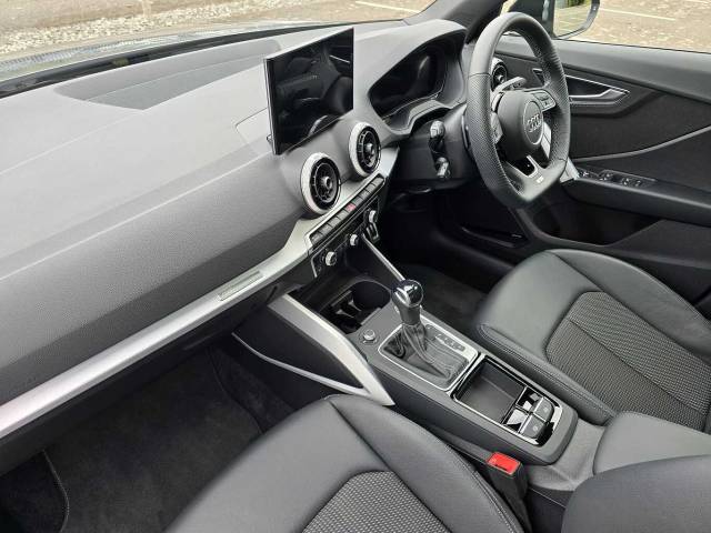 2024 Audi Q2 1.5 Black Edition 35 TFSI  150 PS S tronic