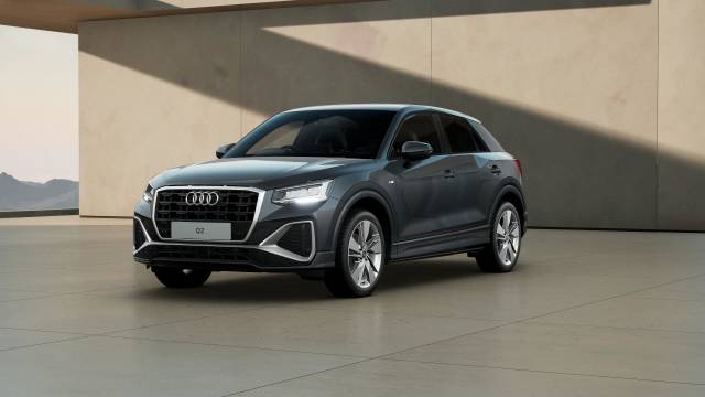 Audi Q2 AUDI Q2 S line 30 TFSI 116 PS 6-speed SUV Petrol Daytona grey, pearl effect
