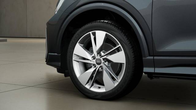 Audi Q2 AUDI Q2 S line 30 TFSI 116 PS 6-speed