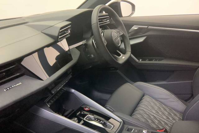 2024 Audi S3 Saloon 2.0 Black Edition TFSI  333 PS S tronic