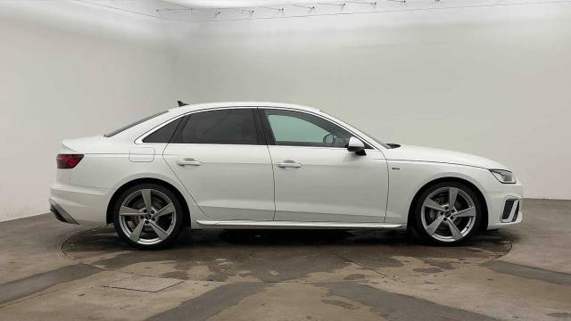2022 Audi A4 Saloon 2.0 S line 40 TFSI  204 PS S tronic