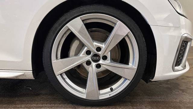 2022 Audi A4 Saloon 2.0 S line 40 TFSI  204 PS S tronic