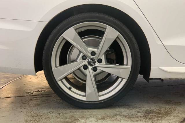 2022 Audi A4 Saloon 2.0 S line 40 TFSI  204 PS S tronic