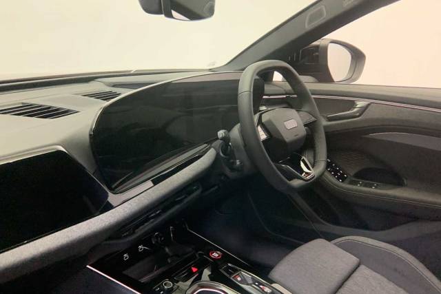 2025 Audi A6 2.0 Avant Launch Edition Plus TDI quattro 204 PS S tronic