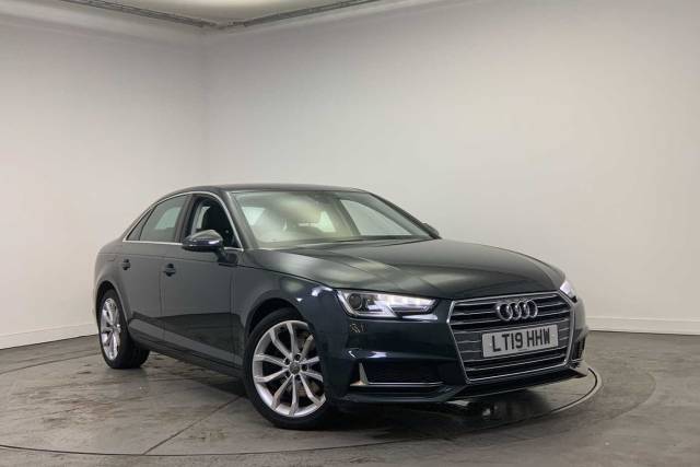 Audi A4 Saloon 2.0 Sport 35 TFSI  150 PS 6-speed Saloon Petrol Manhattan Grey Metallic