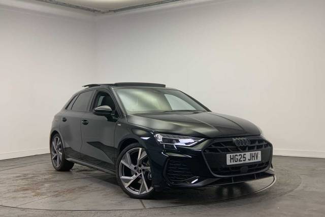 Audi A3 Sportback 1.5 Black Edition 35 TFSI  150 PS S tronic Hatchback Petrol Mythos black, metallic