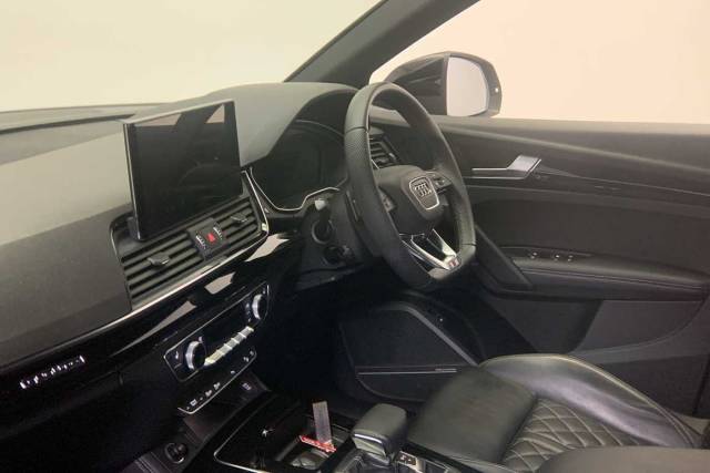 2022 Audi Q5 Sportback 2.0 Edition 1 40 TDI quattro 204 PS S tronic