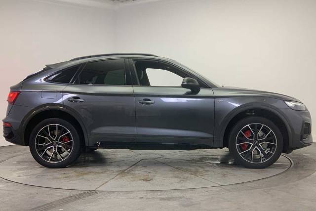 2022 Audi Q5 Sportback 2.0 Edition 1 40 TDI quattro 204 PS S tronic