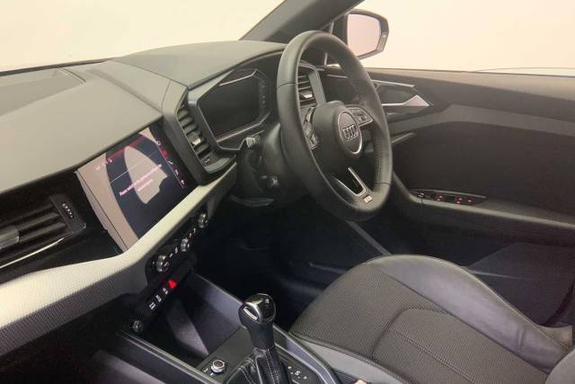 2020 Audi A1 Sportback 1.5 S line 35 TFSI  150 PS S tronic