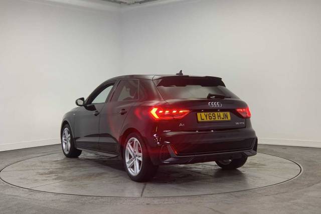 2020 Audi A1 Sportback 1.5 S line 35 TFSI  150 PS S tronic