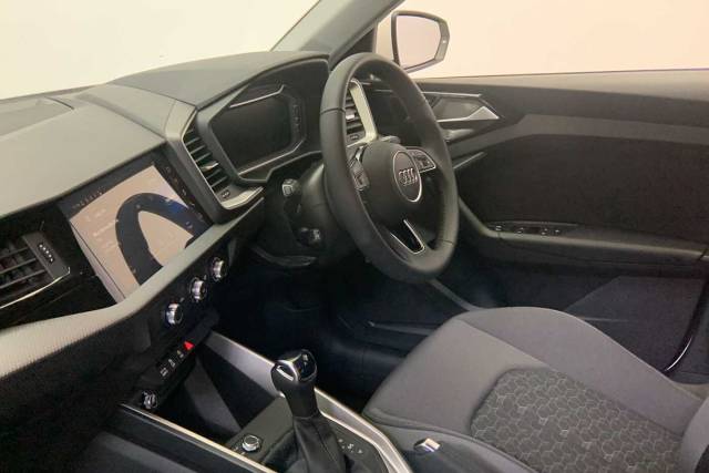 2024 Audi A1 Sportback 1.0 Sport 30 TFSI  116 PS S tronic