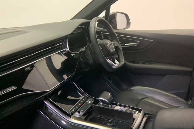 2021 Audi Q7 3.0 Black Edition 55 TFSI quattro 340 PS tiptronic