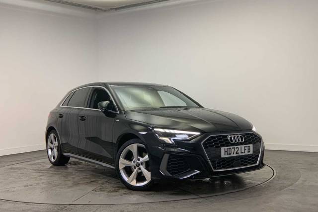 Audi A3 Sportback 1.0 S line 30 TFSI  110 PS 6-speed Hatchback Petrol Mythos black, metallic