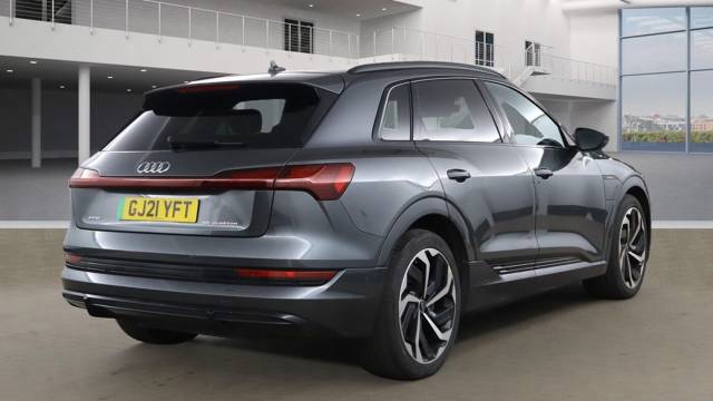 2021 Audi E-tron Black Edition 55 quattro 300,00 kW