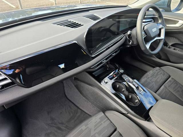 2025 Audi A5 Saloon 2.0 Technik e-hybrid quattro 299 PS S tronic