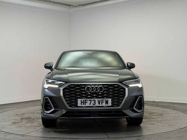 2023 Audi Q3 Sportback 1.5 S line 35 TFSI  150 PS 6-speed