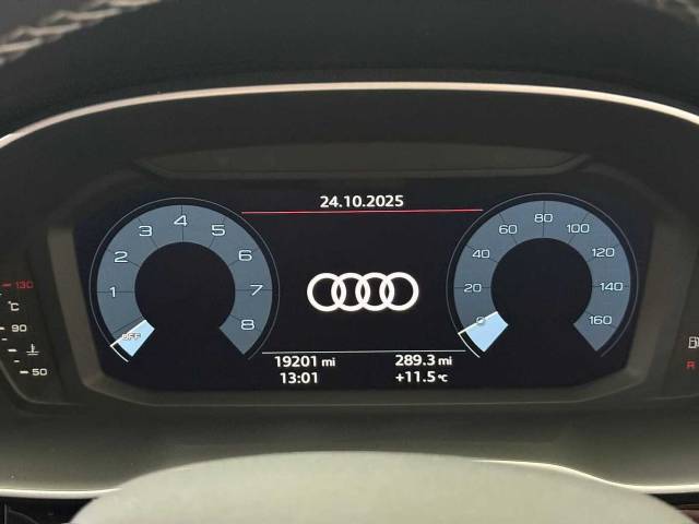 2023 Audi Q3 Sportback 1.5 S line 35 TFSI  150 PS 6-speed