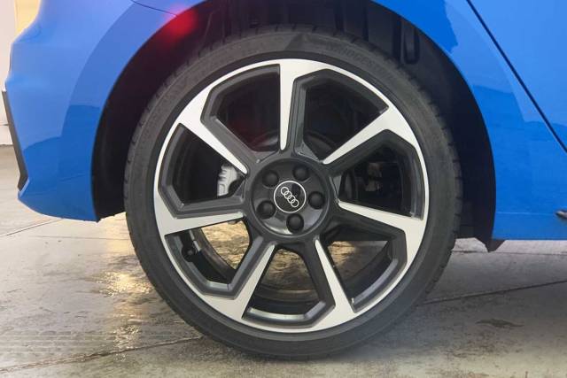 2021 Audi A1 Sportback 1.0 Black Edition 30 TFSI  110 PS S tronic