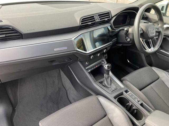 2019 Audi Q3 2.0 S line 35 TDI  150 PS S tronic