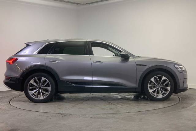 2021 Audi E-tron Technik 50 quattro 230,00 kW
